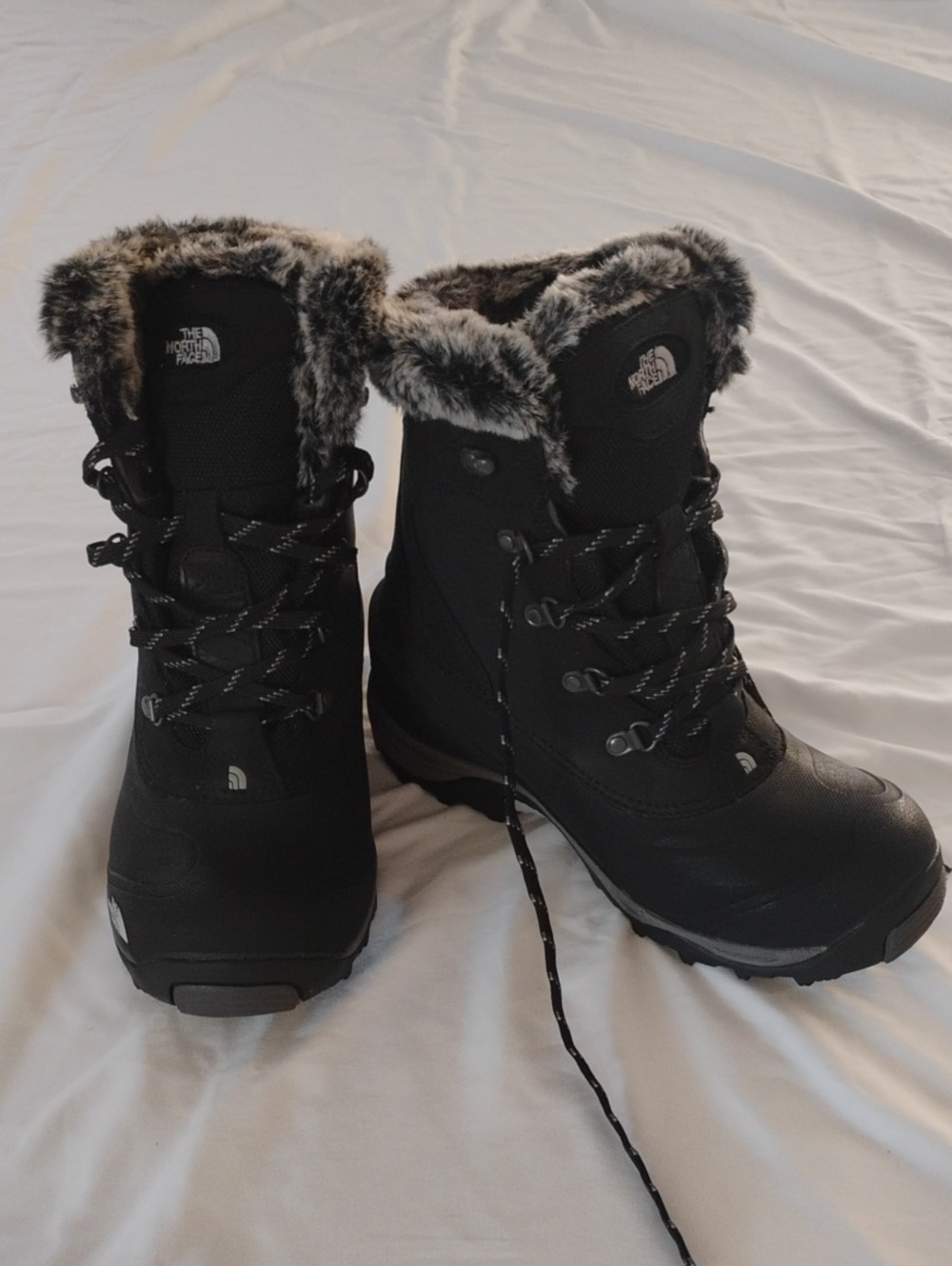 The North Face McMurdo II Black Faux-Fur Trim Insulated Winter Boots
